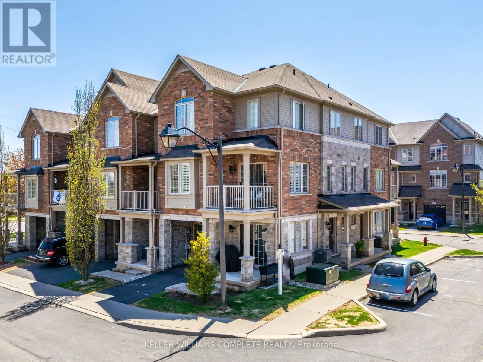 40 - 257 PARKSIDE DRIVE