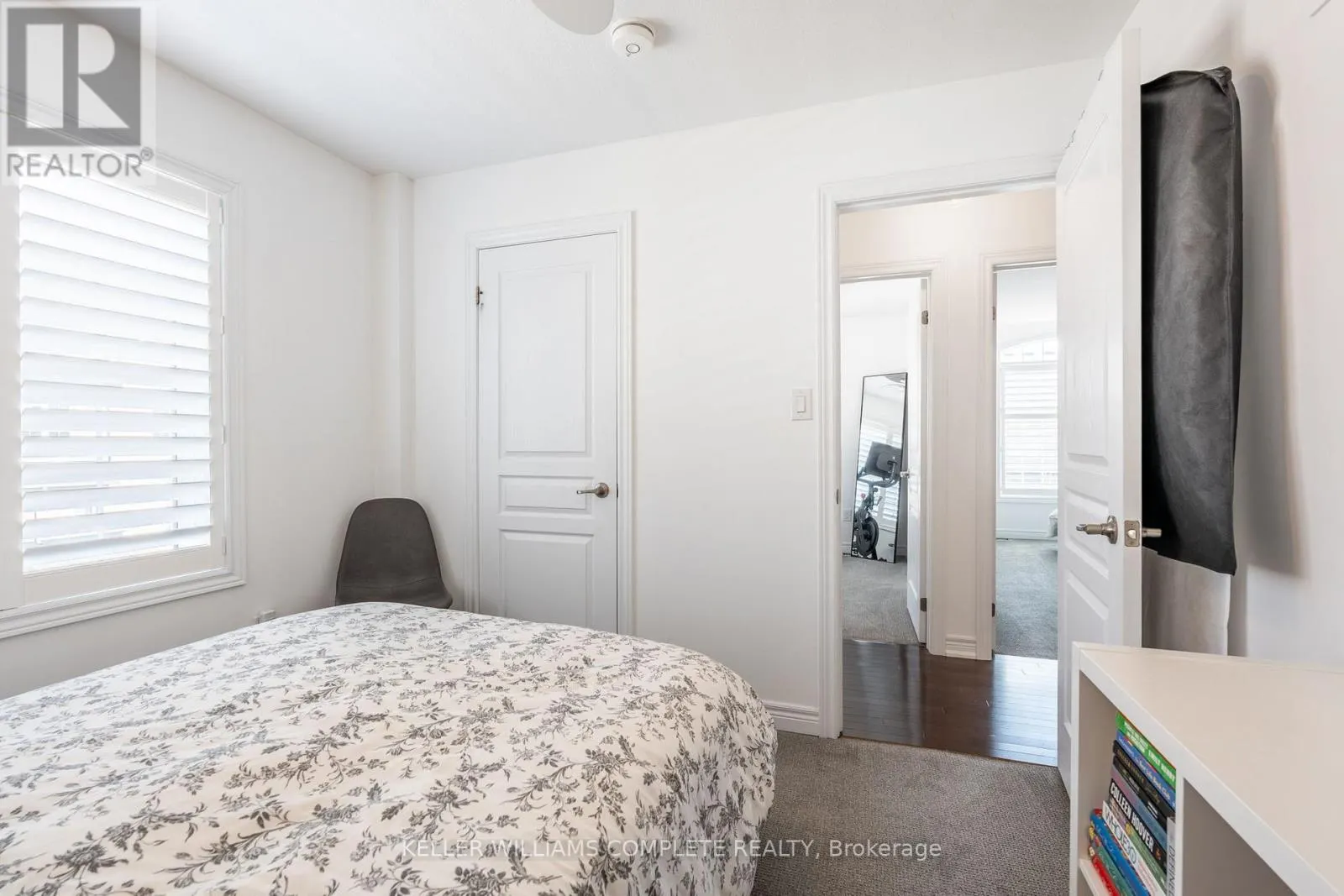 40 - 257 PARKSIDE DRIVE