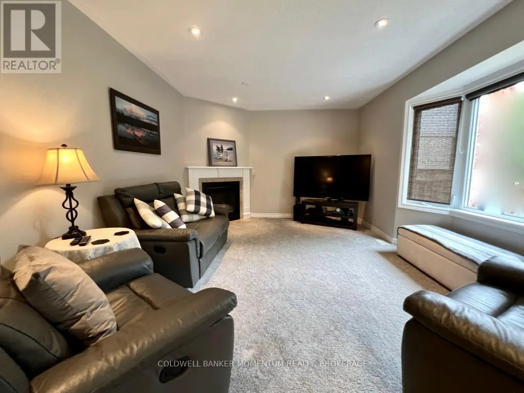 8 MEADOWBROOK LANE