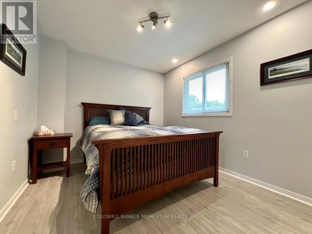 8 MEADOWBROOK LANE