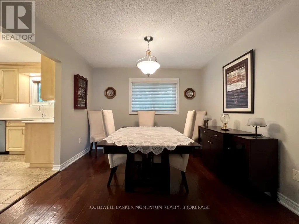 8 MEADOWBROOK LANE