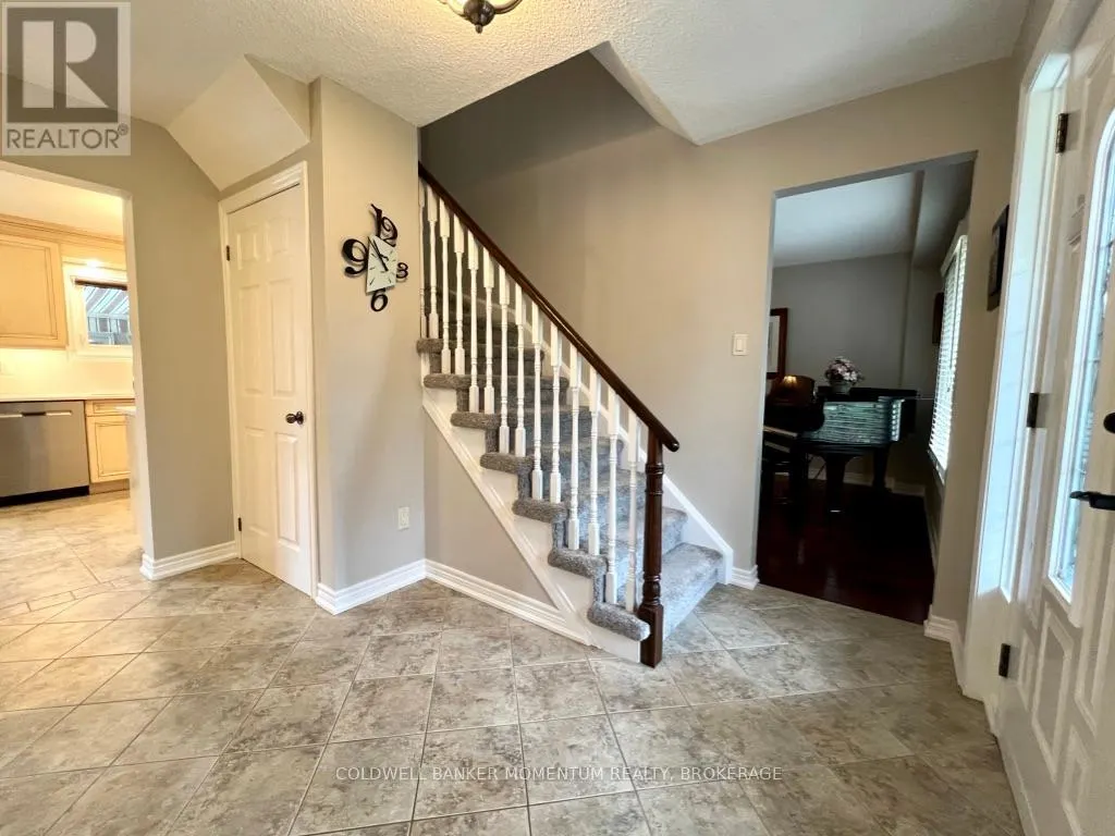 8 MEADOWBROOK LANE