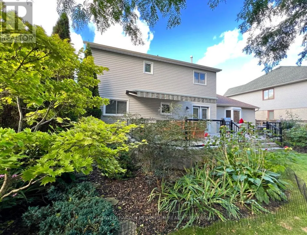 8 MEADOWBROOK LANE