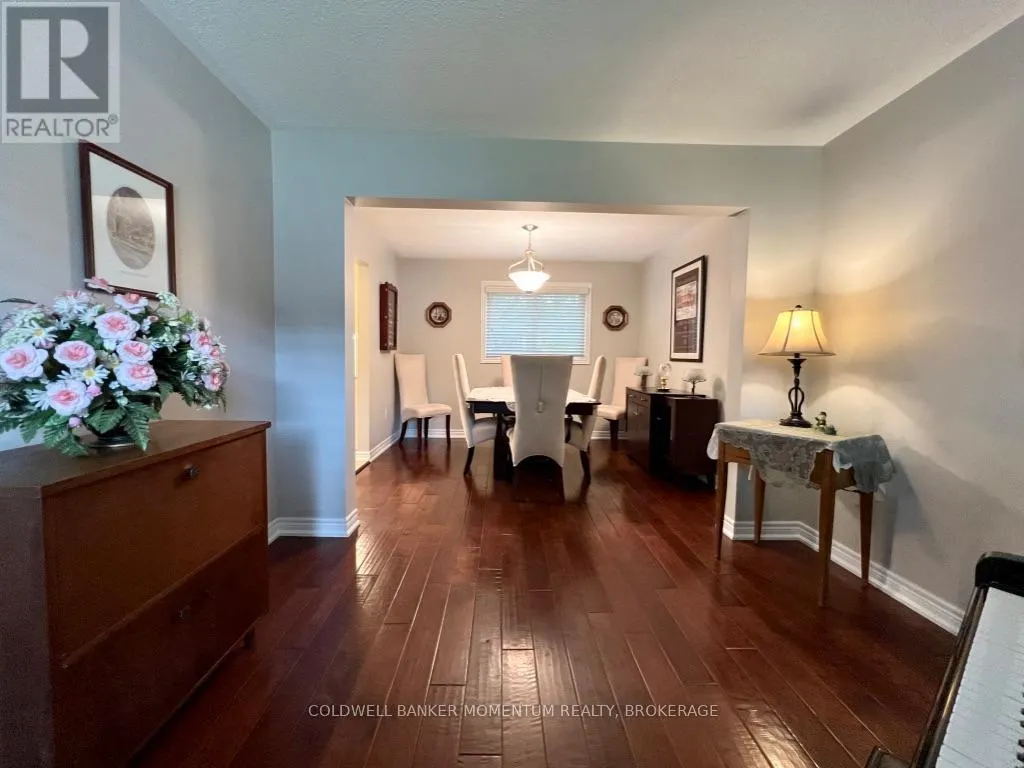 8 MEADOWBROOK LANE