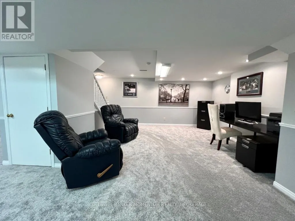 8 MEADOWBROOK LANE