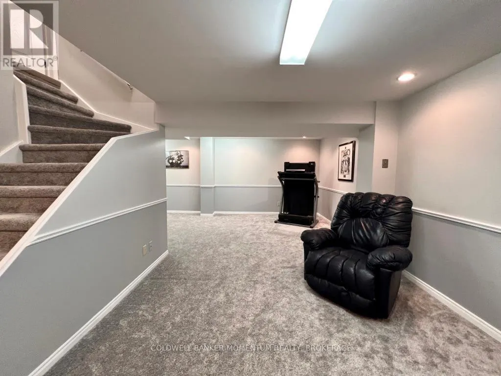 8 MEADOWBROOK LANE