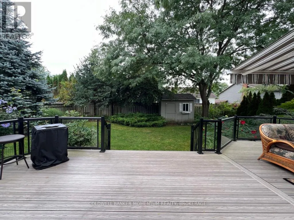 8 MEADOWBROOK LANE