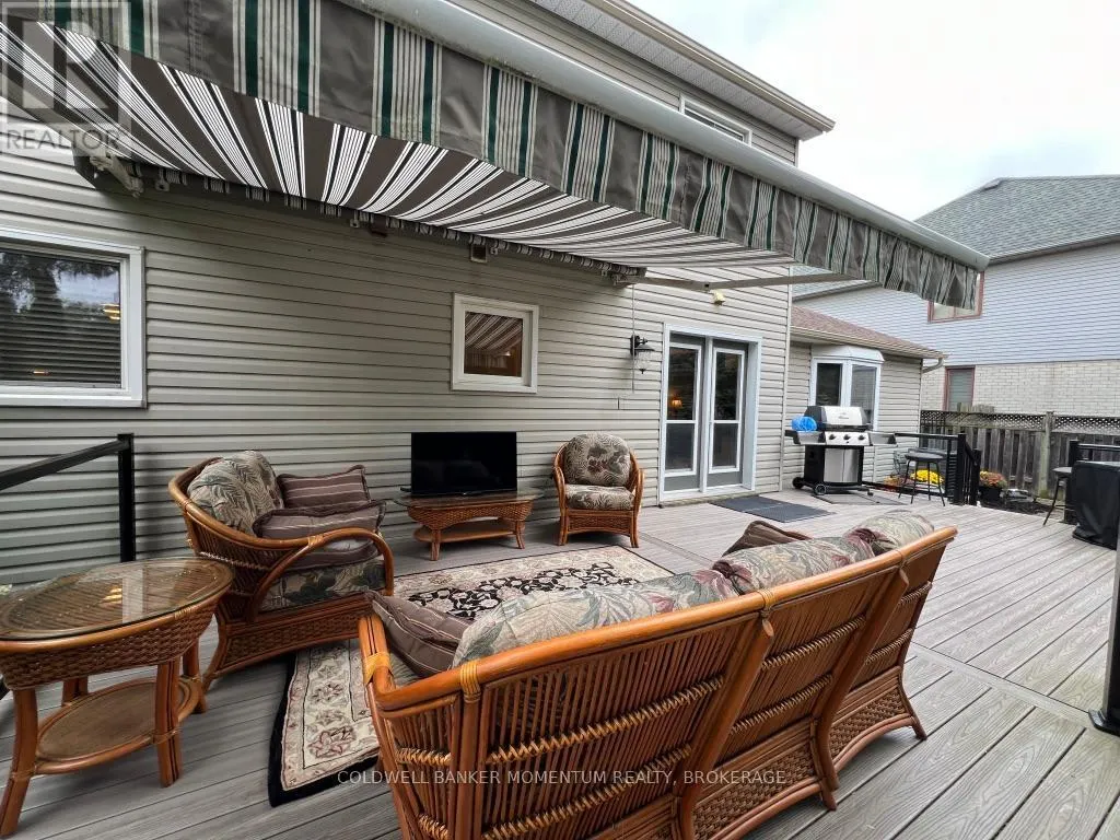 8 MEADOWBROOK LANE