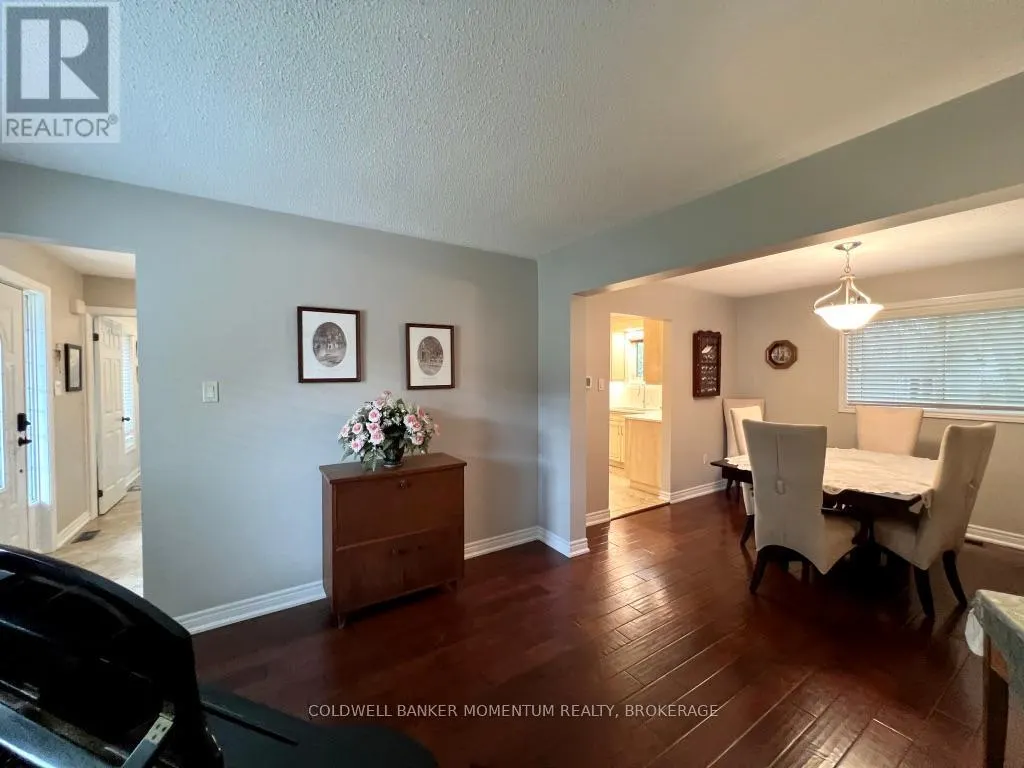 8 MEADOWBROOK LANE