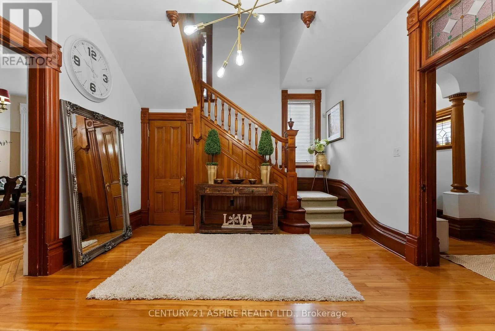 307 MAPLE AVENUE