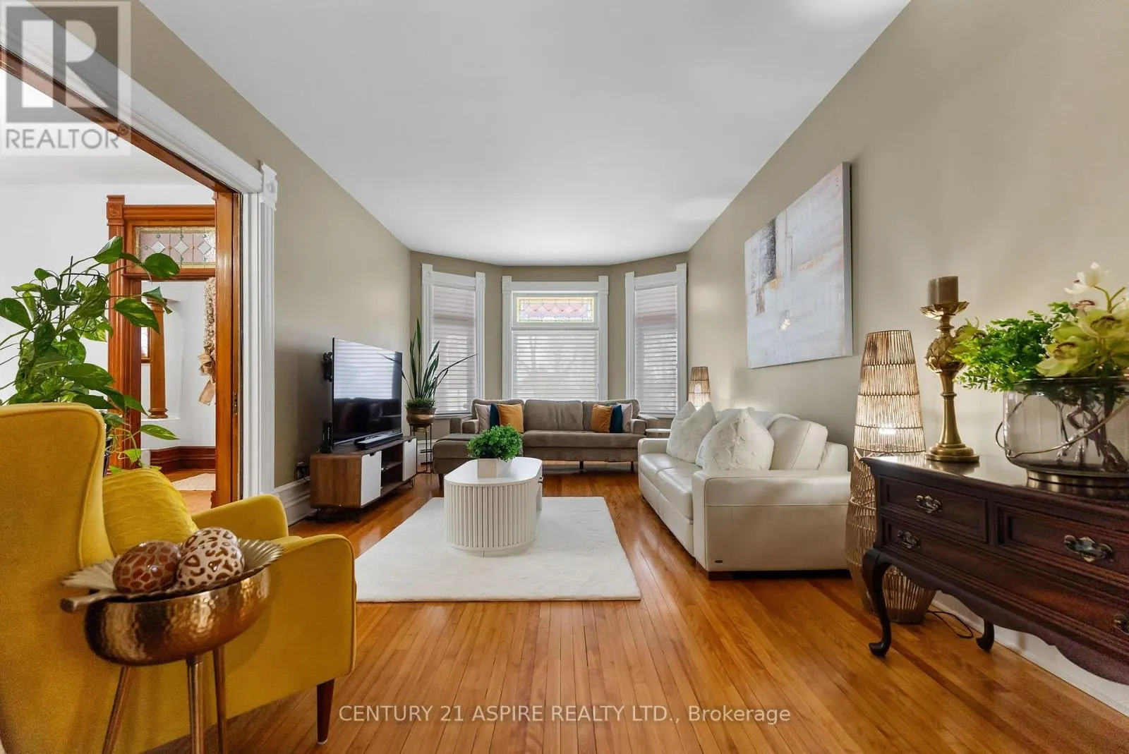 307 MAPLE AVENUE