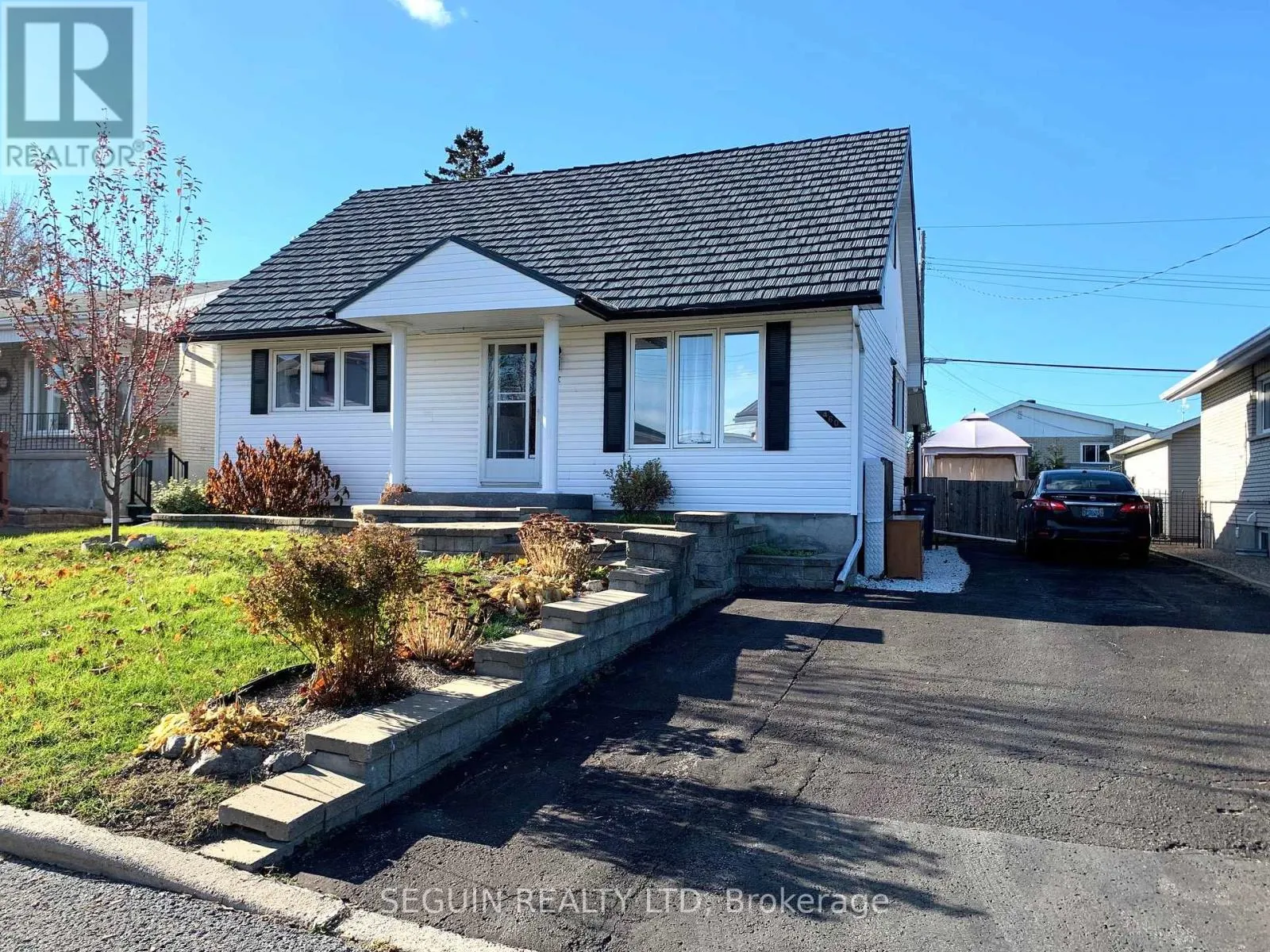 460 THERIAULT STREET