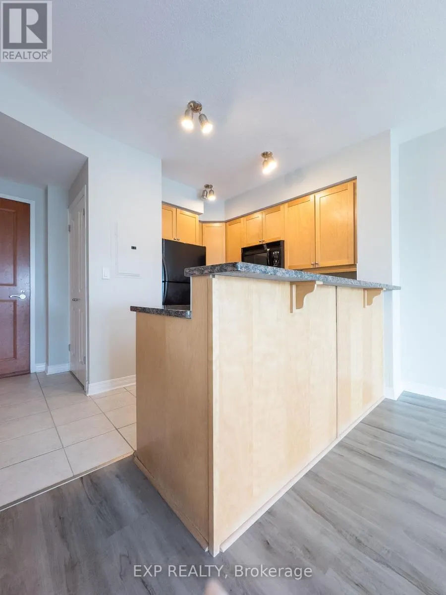 1104 - 570 LAURIER AVENUE W