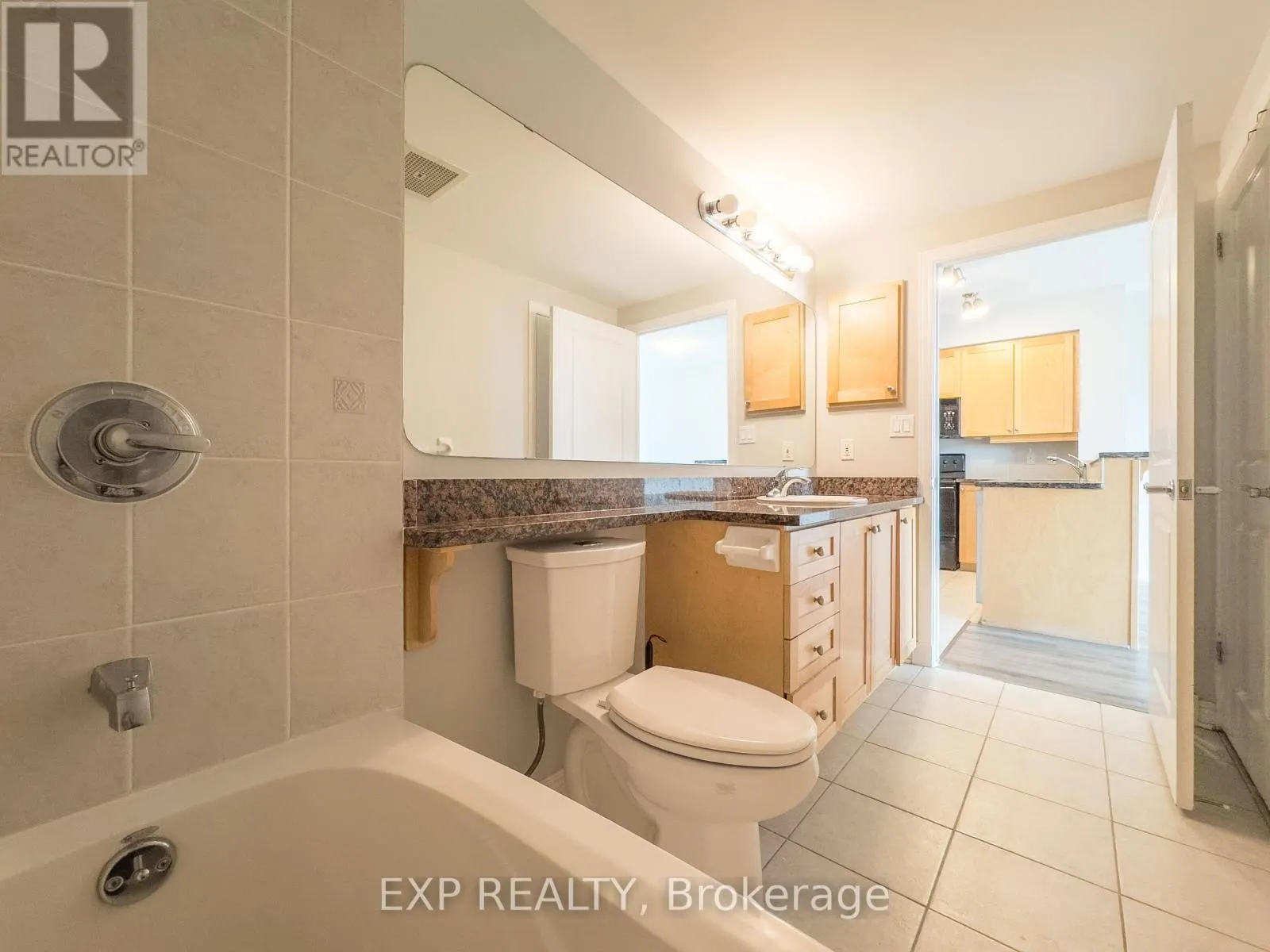 1104 - 570 LAURIER AVENUE W