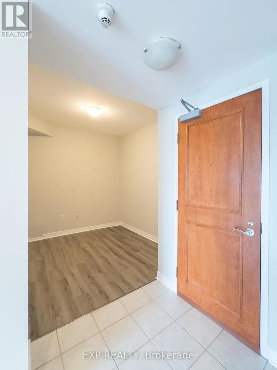 1104 - 570 LAURIER AVENUE W