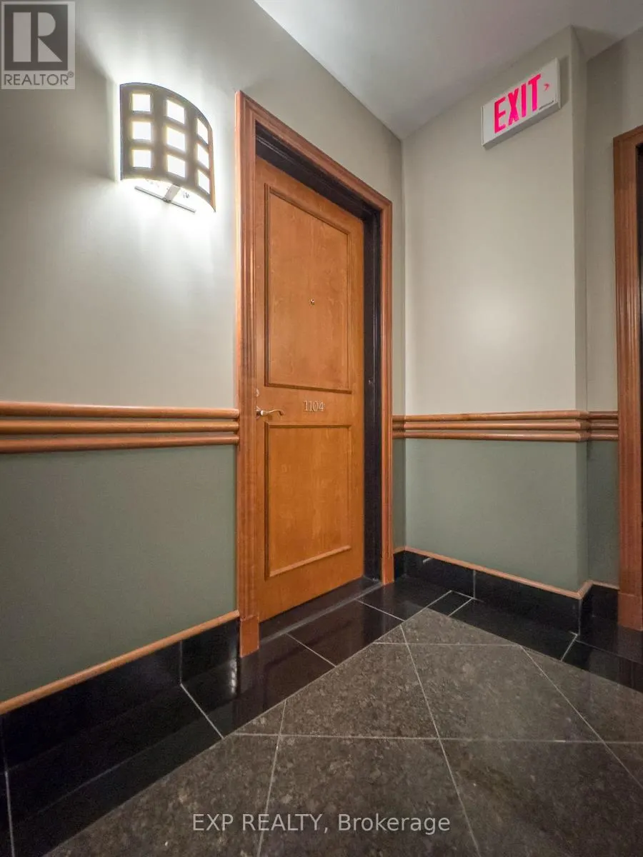 1104 - 570 LAURIER AVENUE W