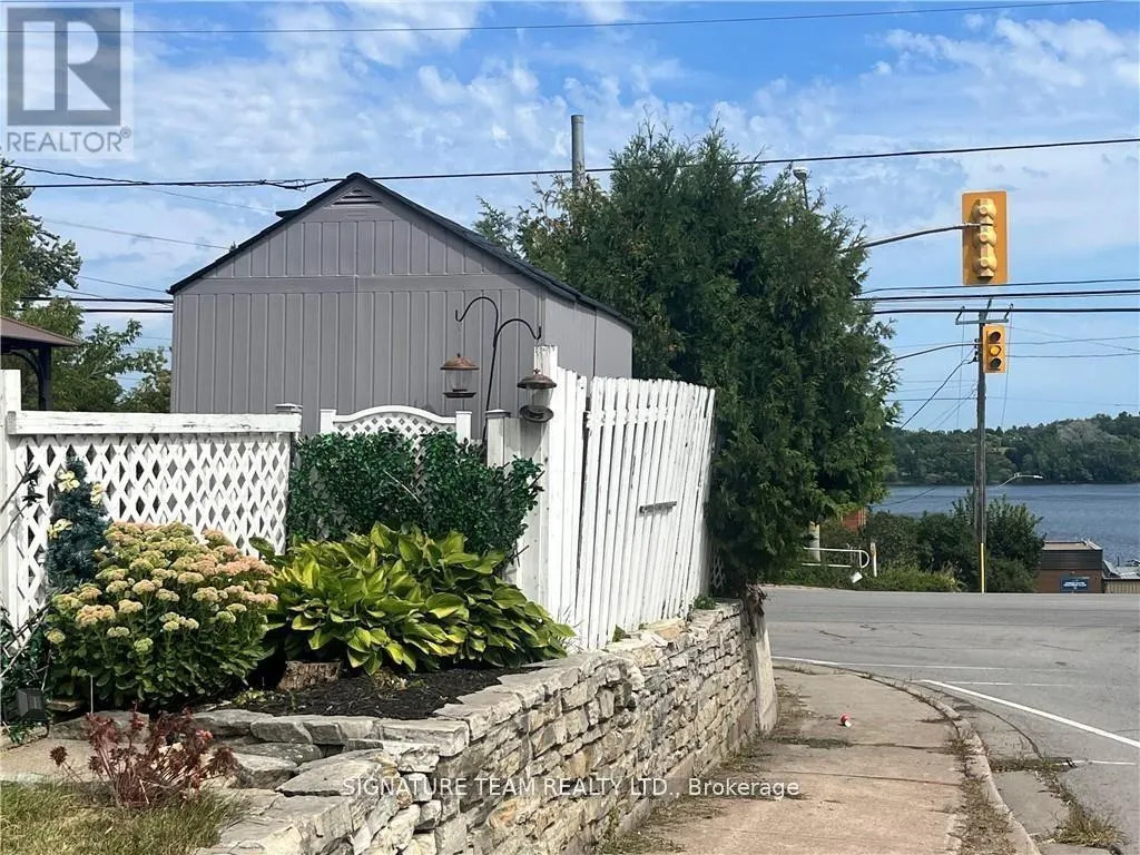10 MAIN STREET