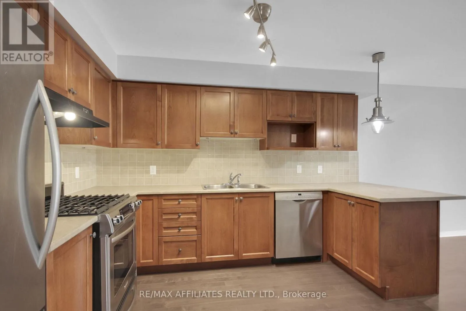 116 BRADDOCK PRIVATE