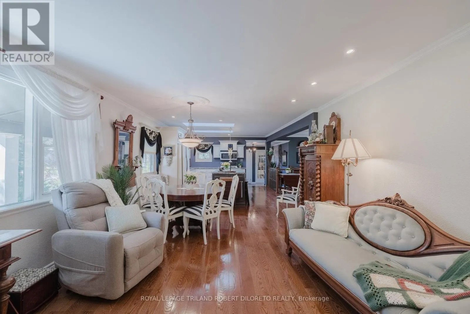 11 ELMHURST STREET