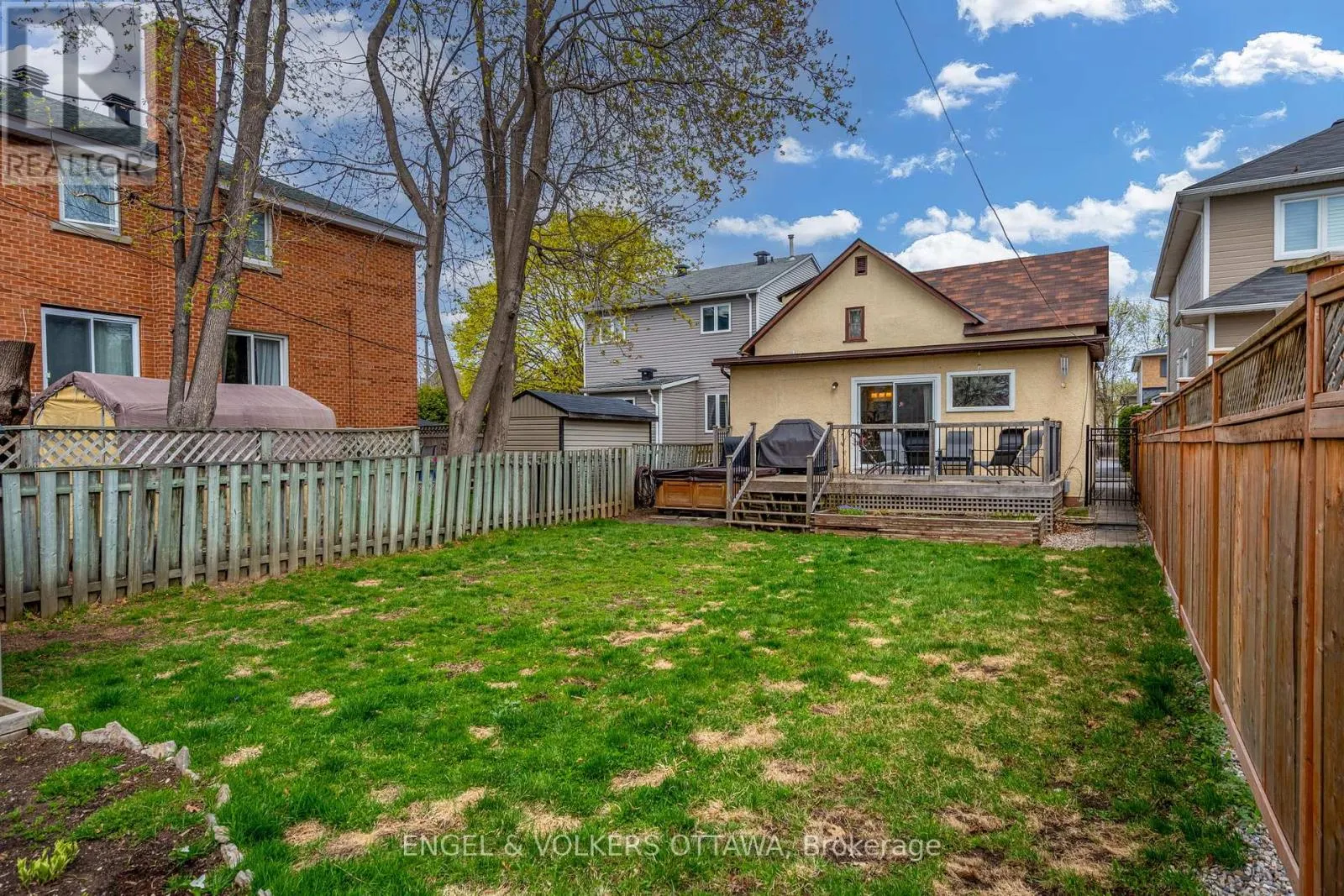 674 MELBOURNE AVENUE