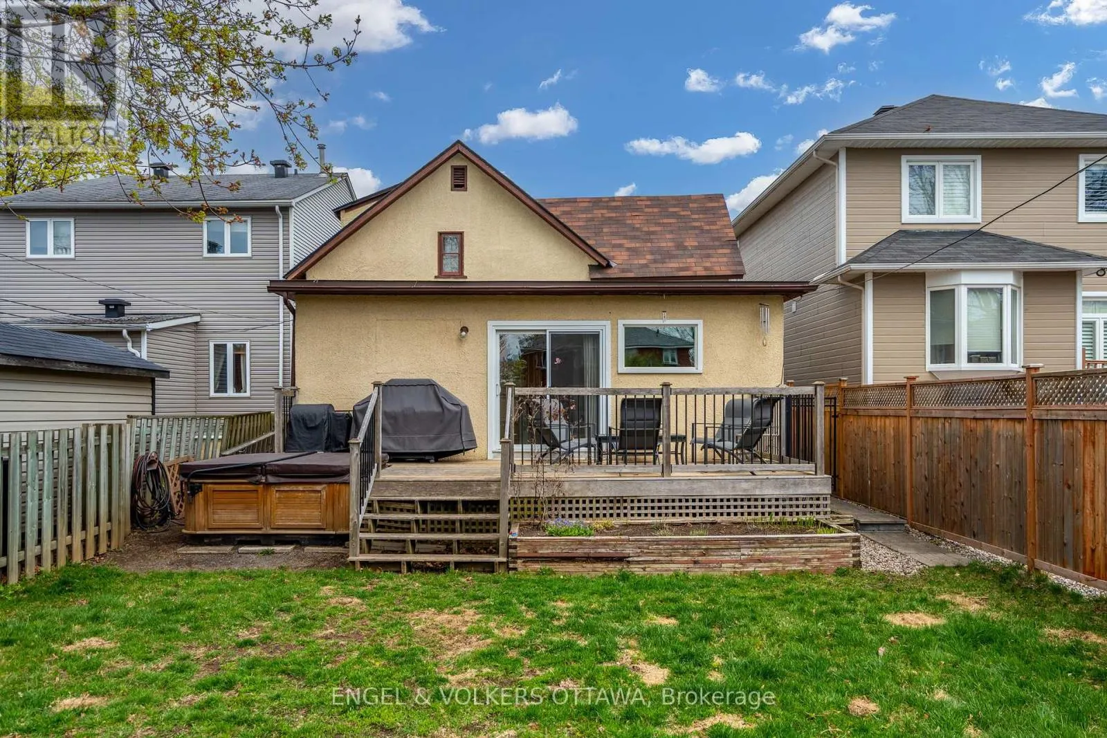 674 MELBOURNE AVENUE