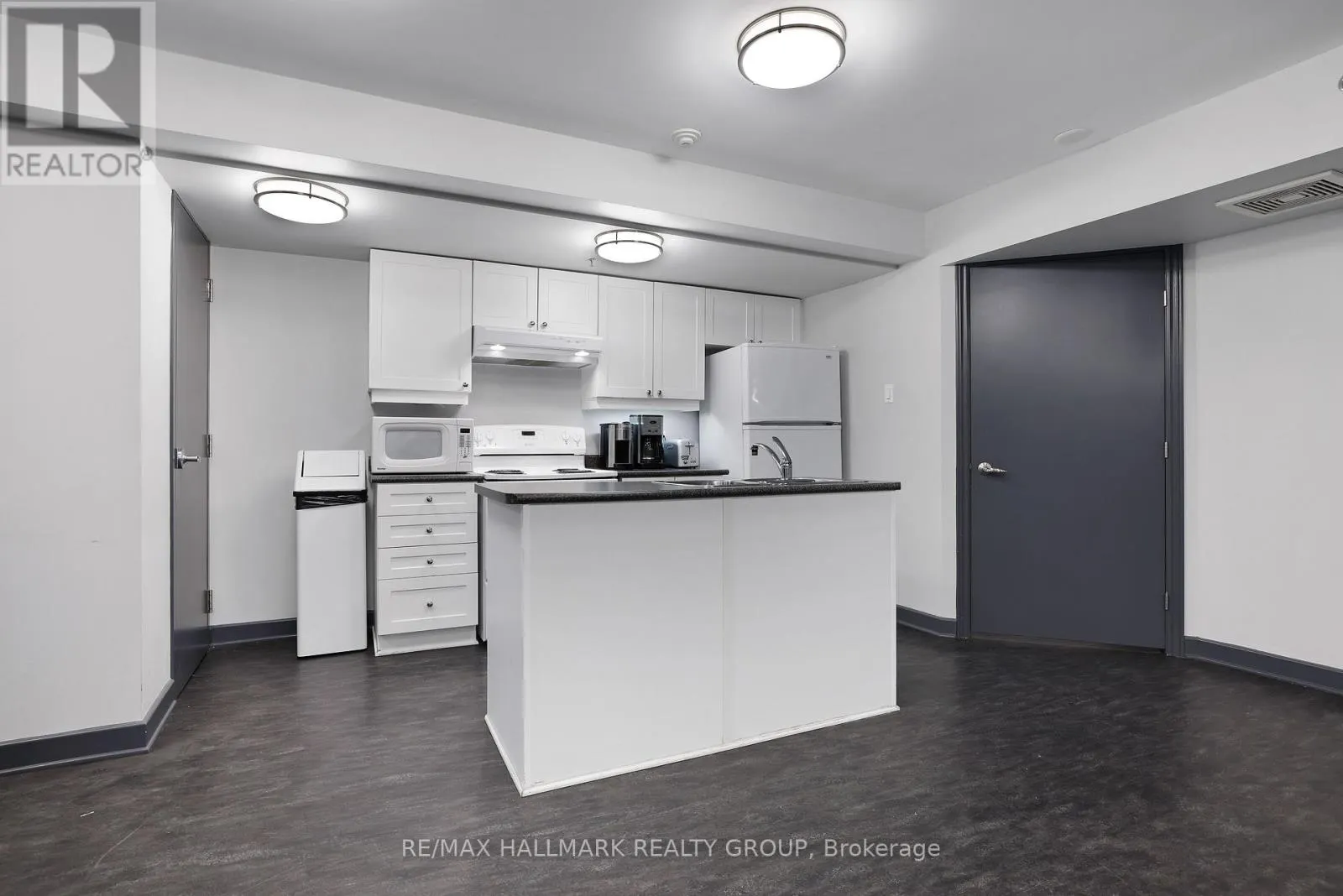 405 - 445 LAURIER AVENUE W