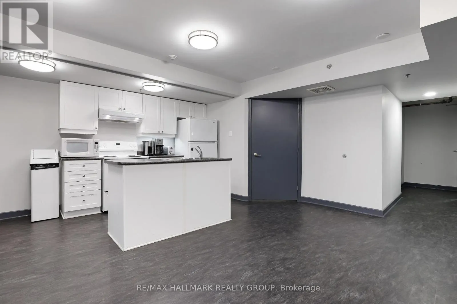 405 - 445 LAURIER AVENUE W