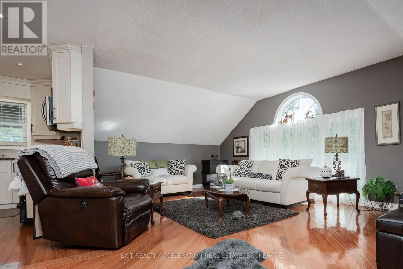 8087 COUNTY ROAD 2