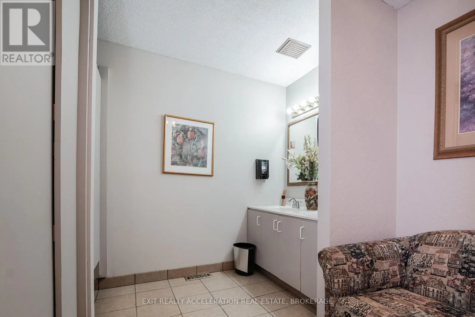 8087 COUNTY ROAD 2