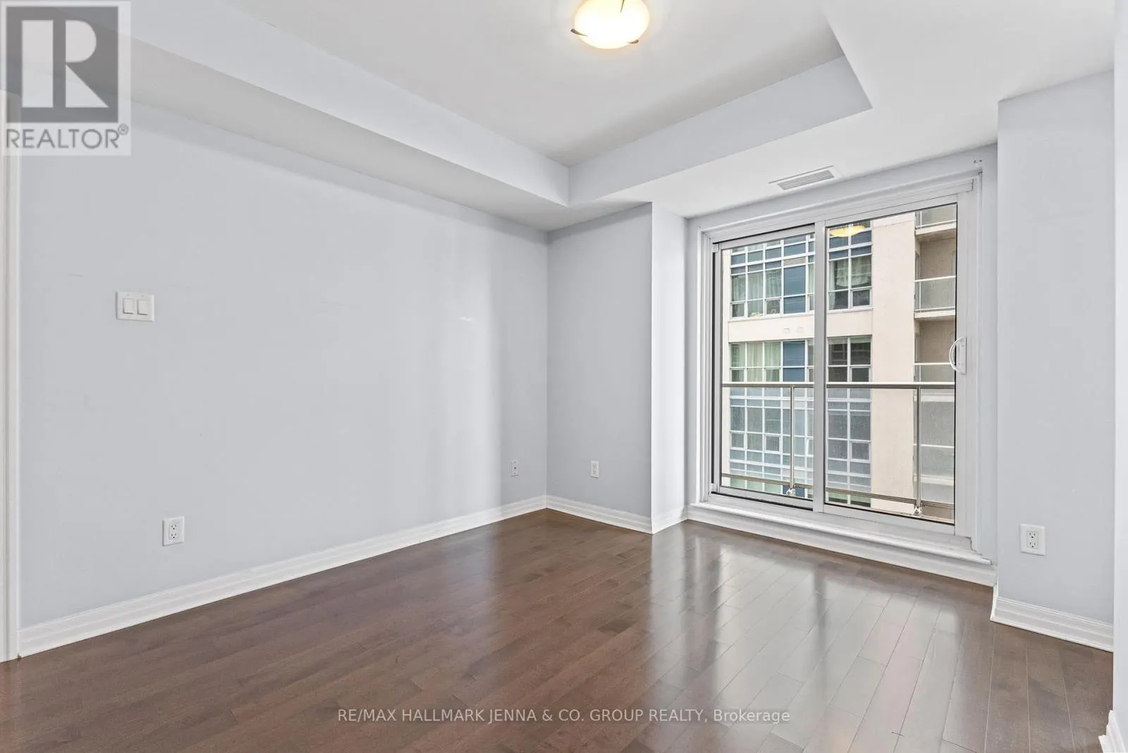 1306 - 195 BESSERER STREET