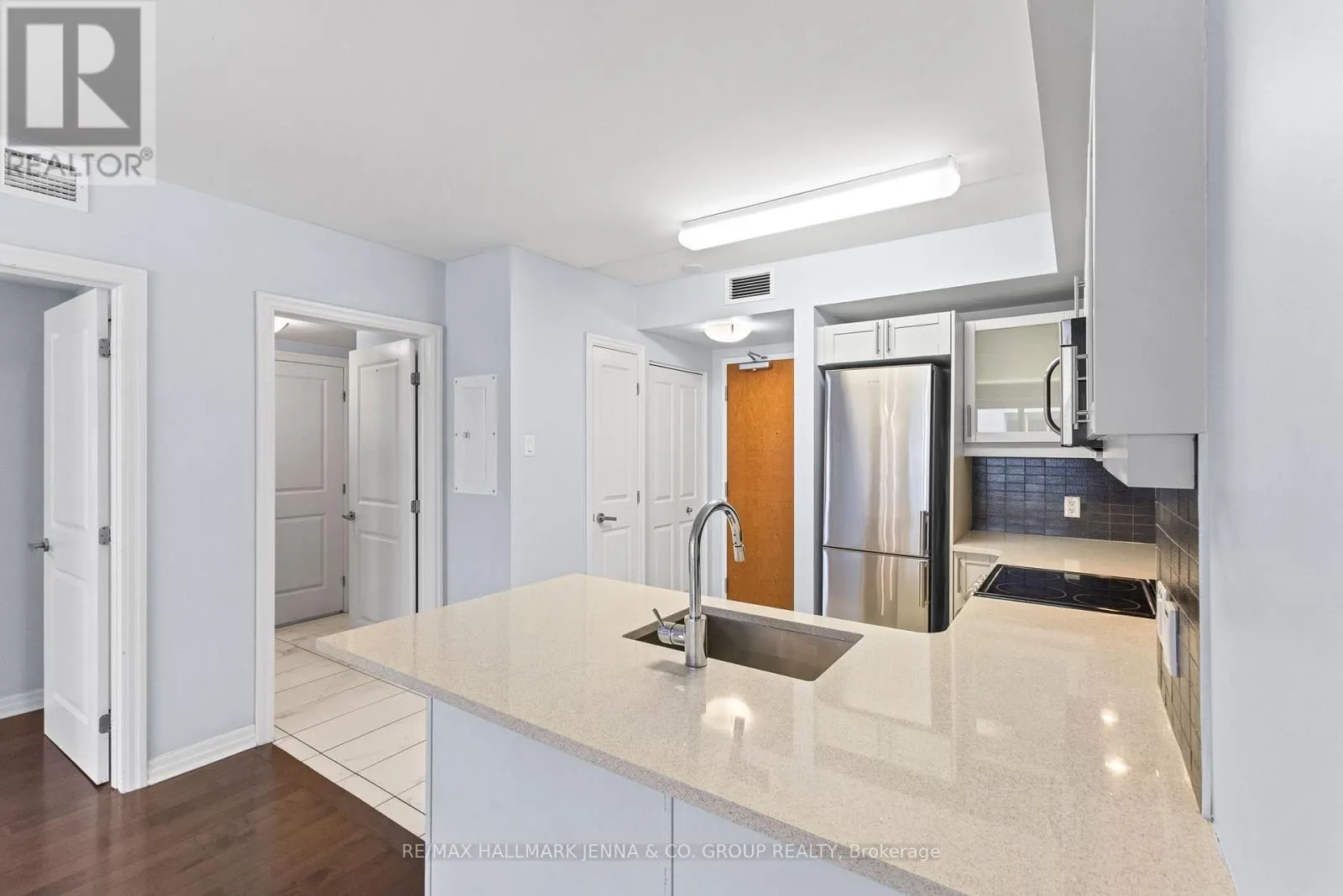 1306 - 195 BESSERER STREET
