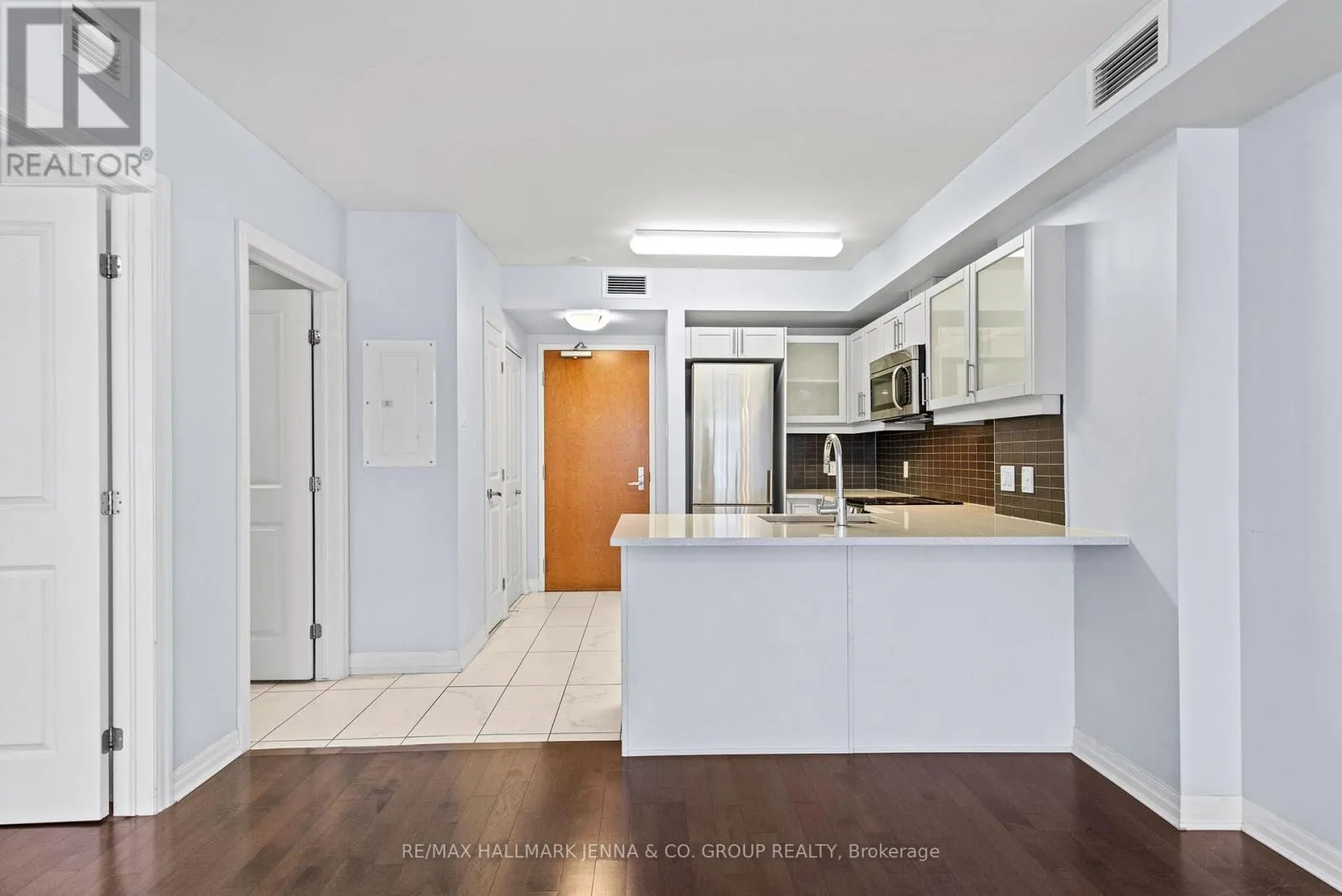 1306 - 195 BESSERER STREET