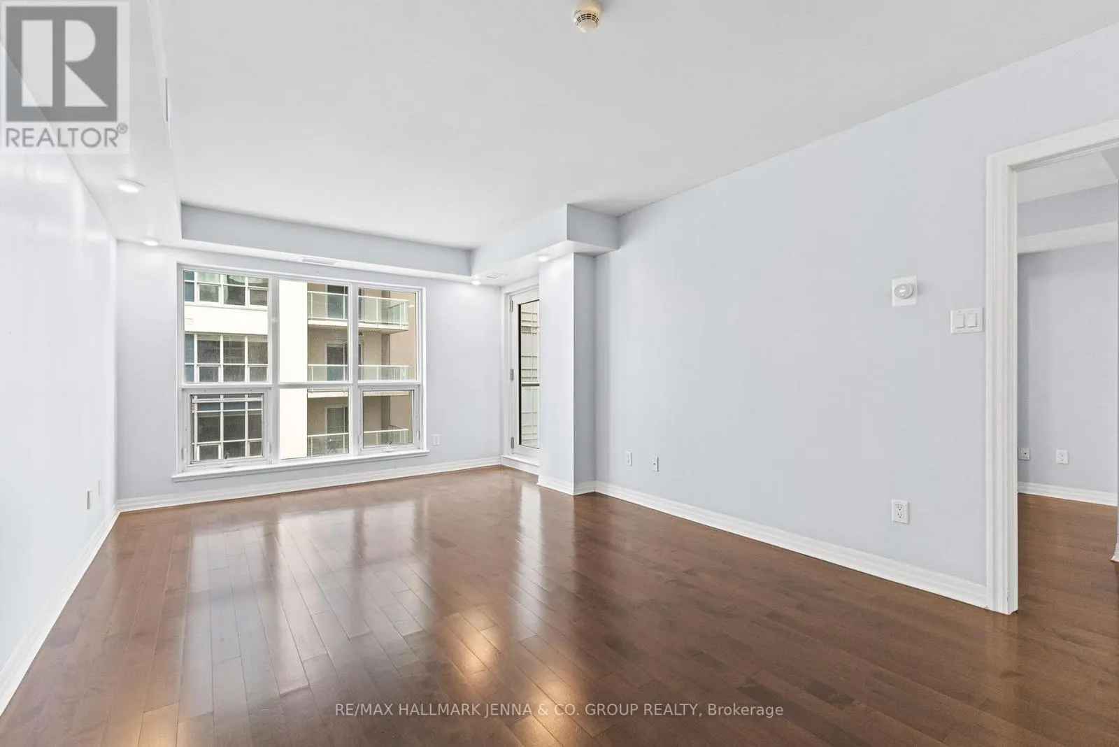 1306 - 195 BESSERER STREET