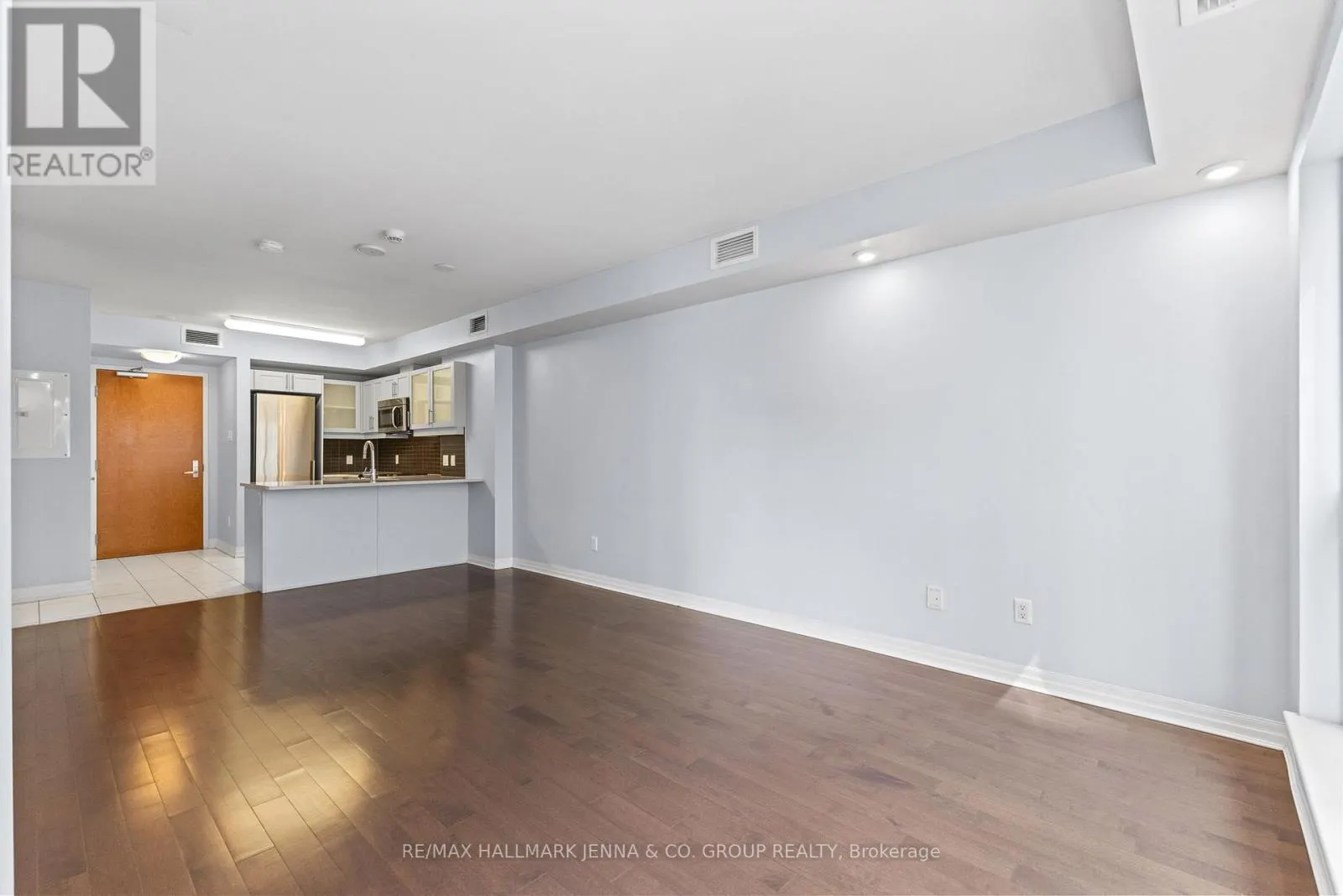 1306 - 195 BESSERER STREET