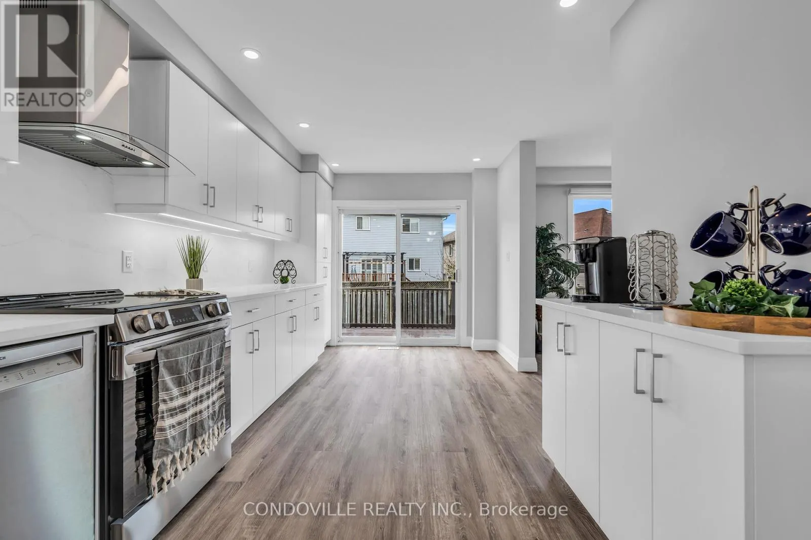 79 WINDING MEADOW COURT