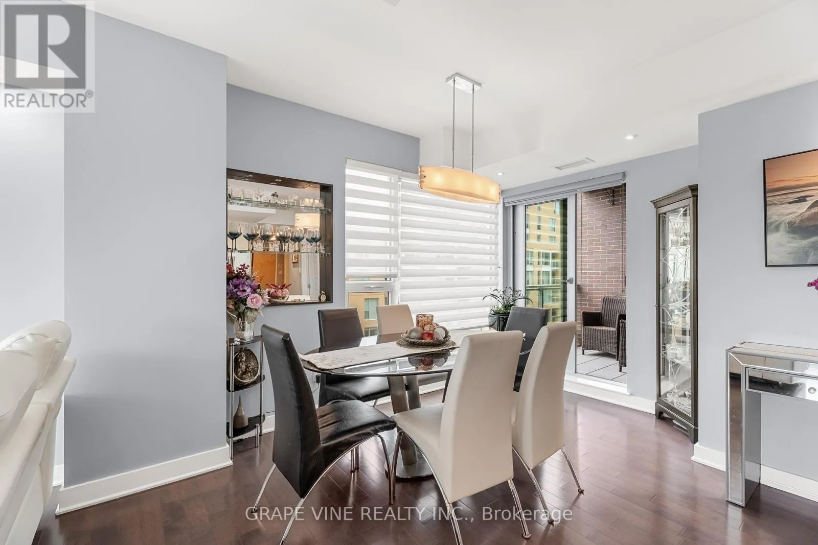 501 - 300A LETT STREET