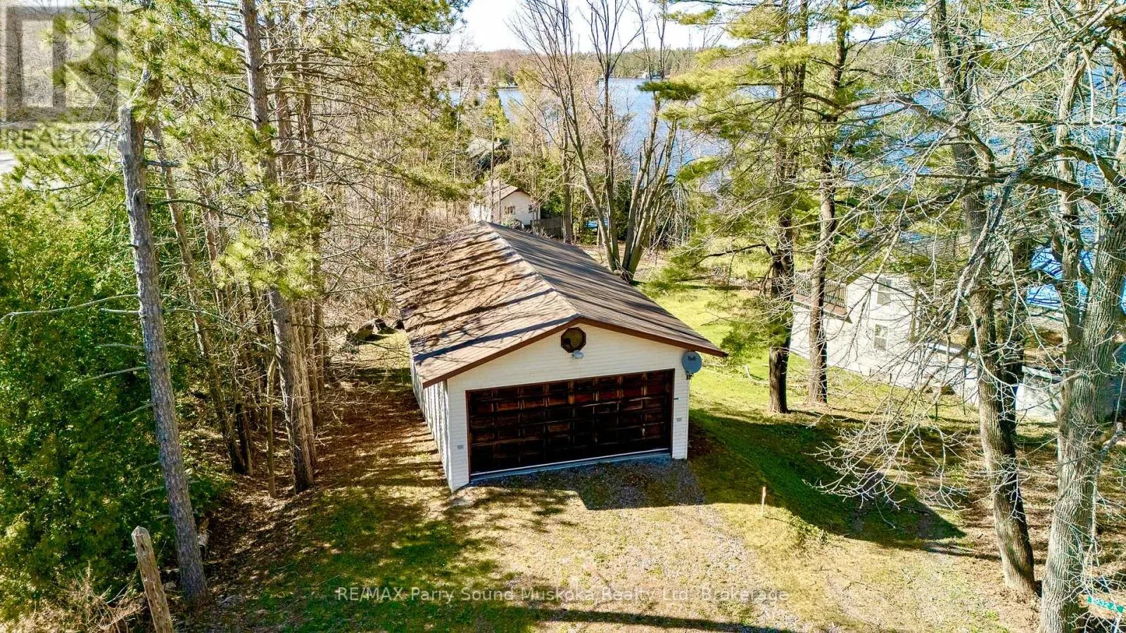 1932A LAKE JOSEPH ROAD