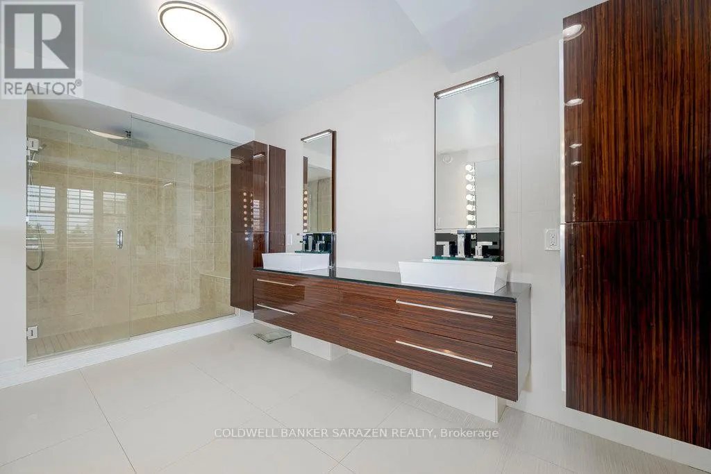 320 RYWALK CIRCLE
