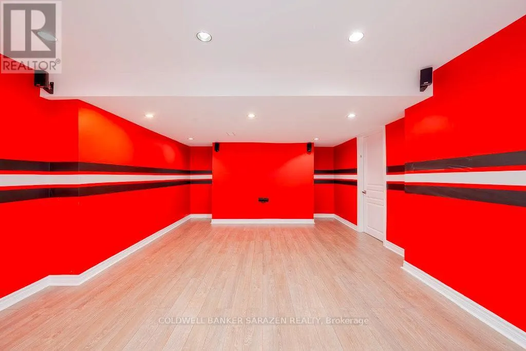 320 RYWALK CIRCLE