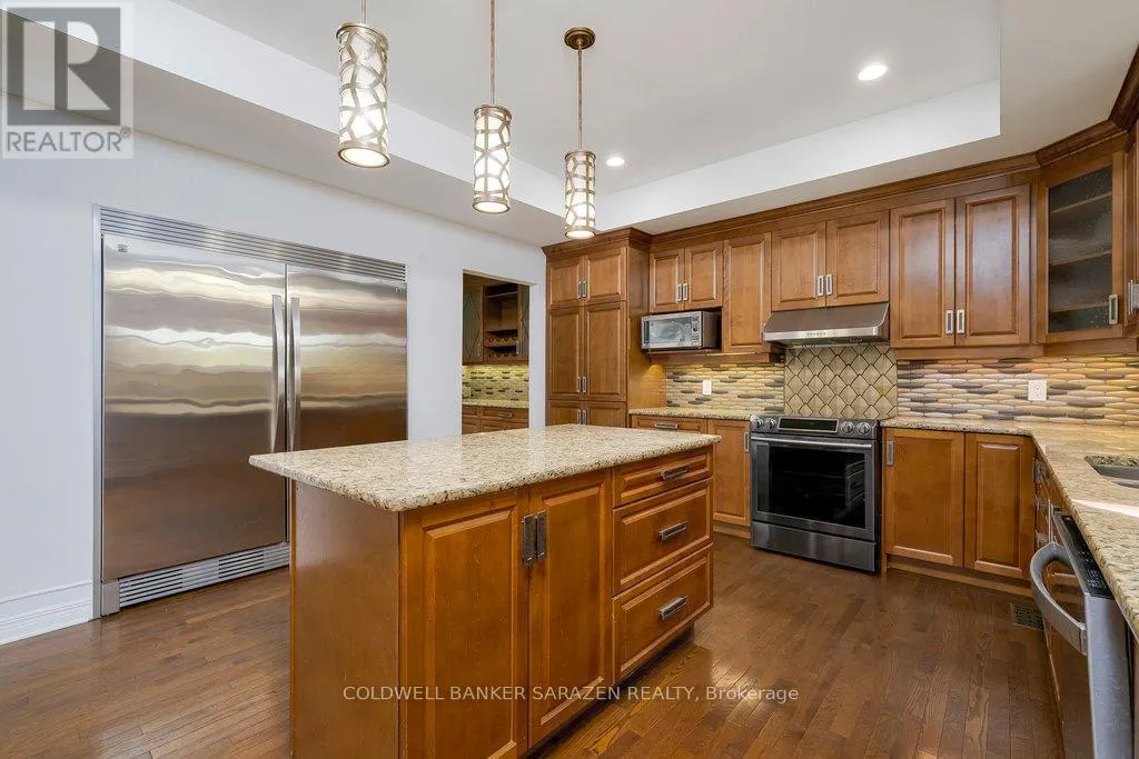 320 RYWALK CIRCLE