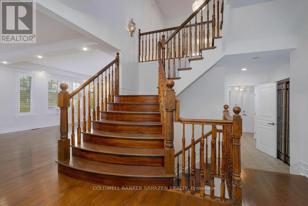 320 RYWALK CIRCLE