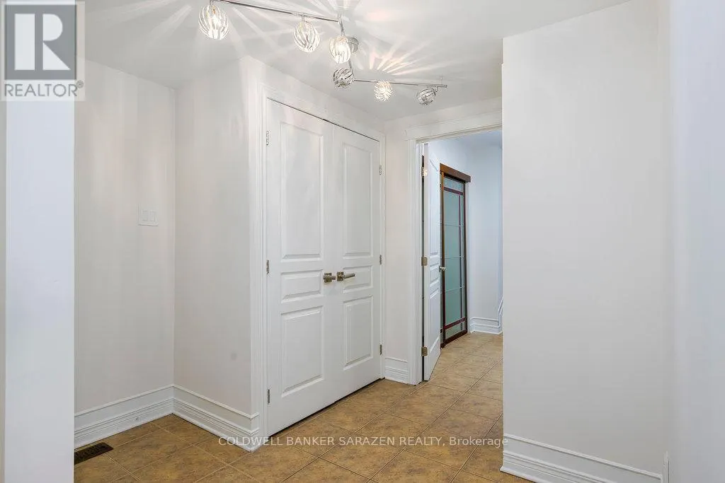 320 RYWALK CIRCLE