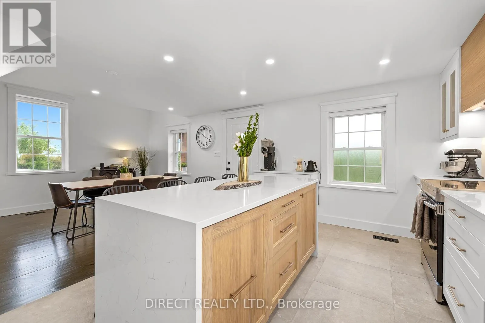 676 DESERONTO ROAD