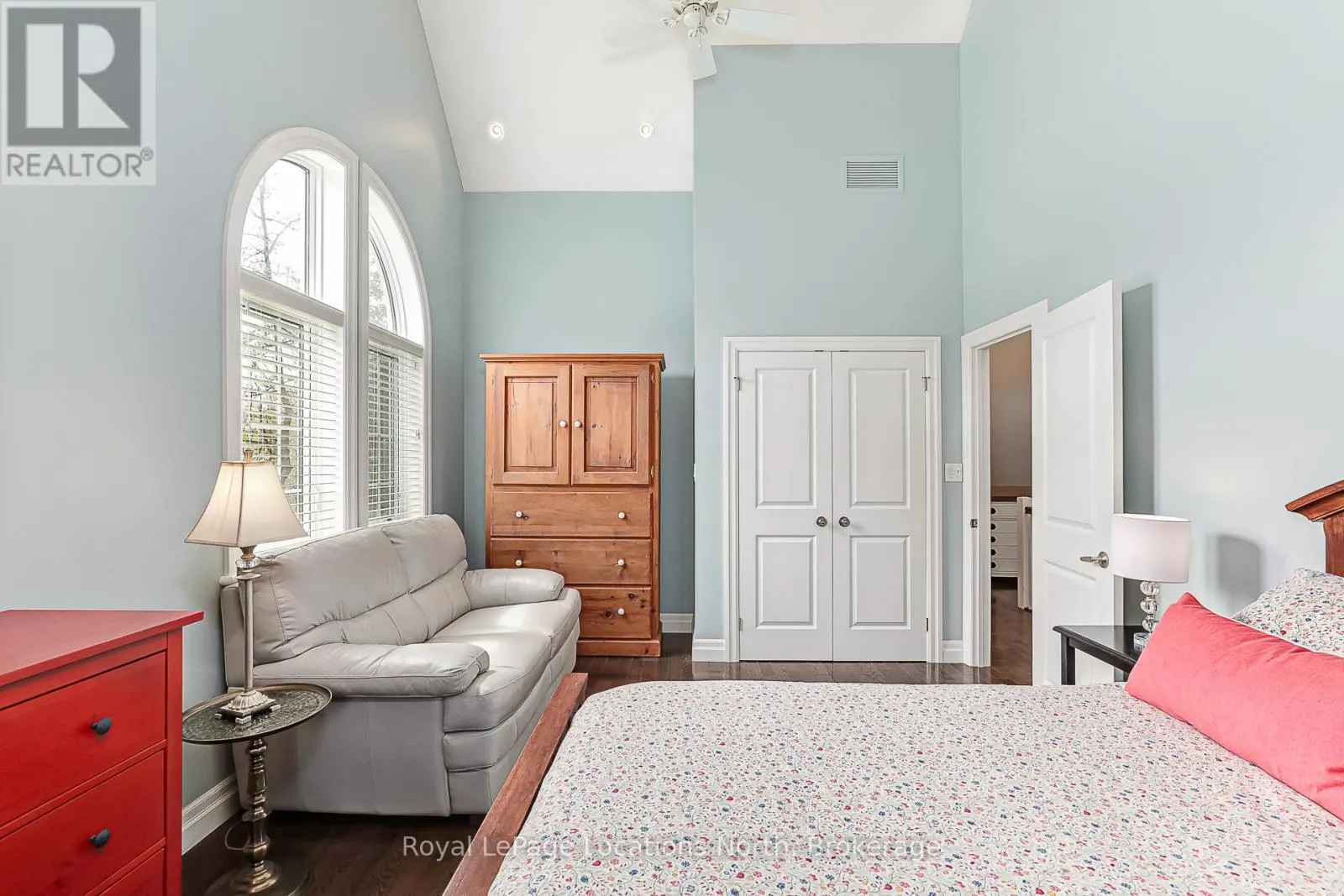 213 CAMPERDOWN ROAD