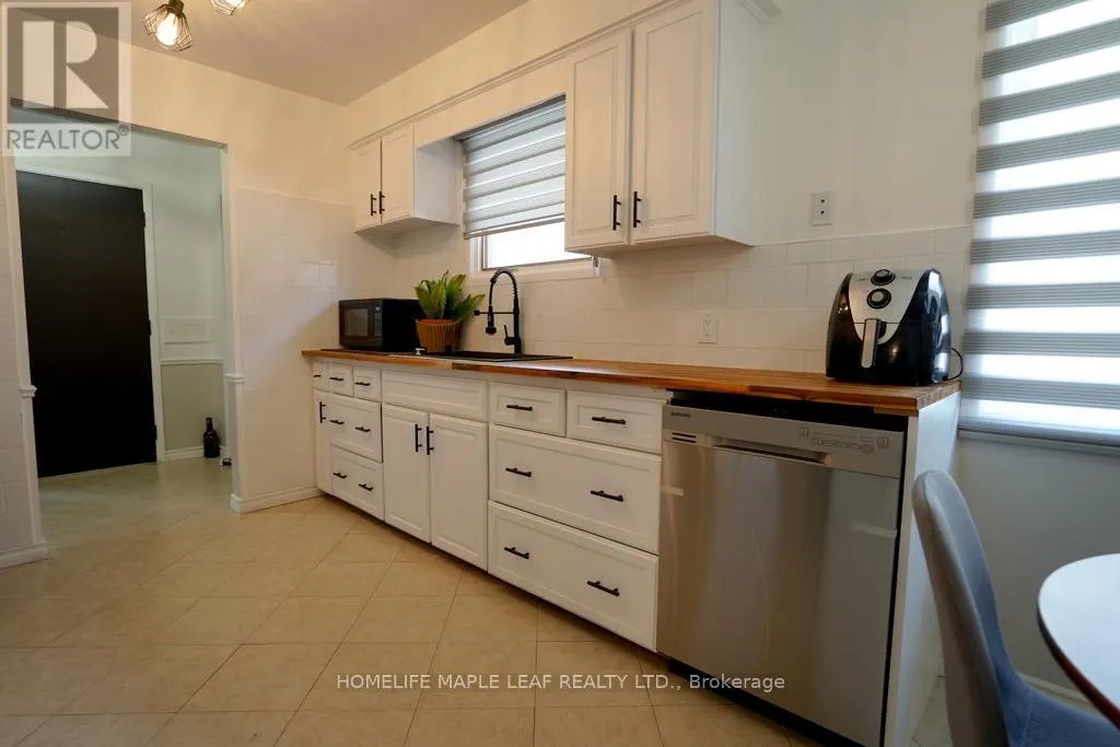 147 MURIEL CRESCENT