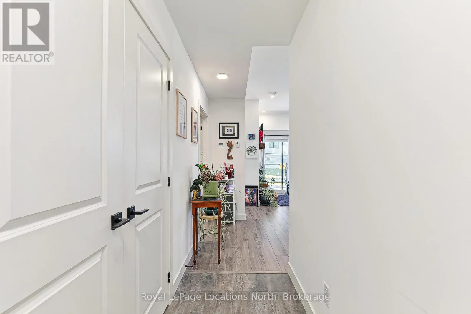 101 - 13 BEAUSOLEIL LANE, #101