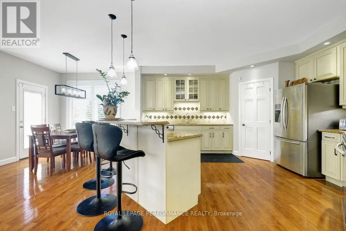 6598 COURTLAND GROVE CRESCENT