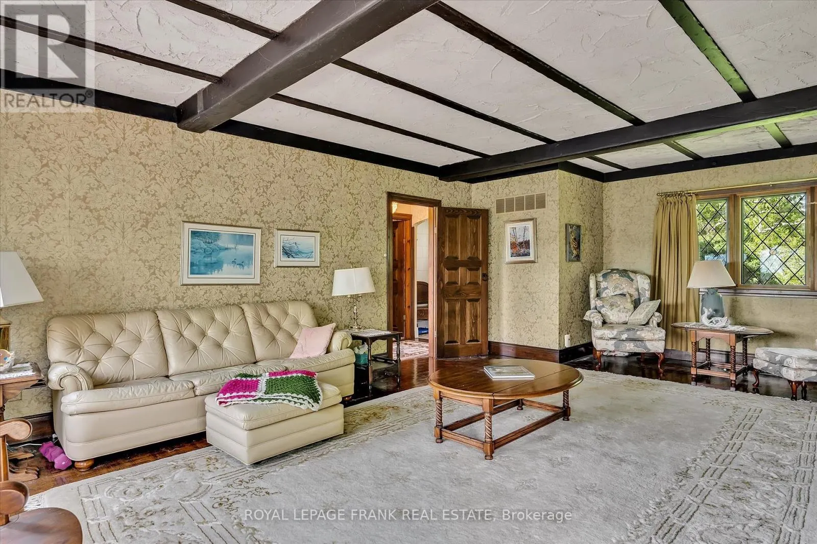 1194 BIRCHVIEW ROAD