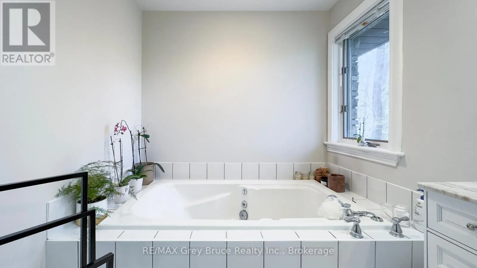 128 THORNRIDGE ROAD