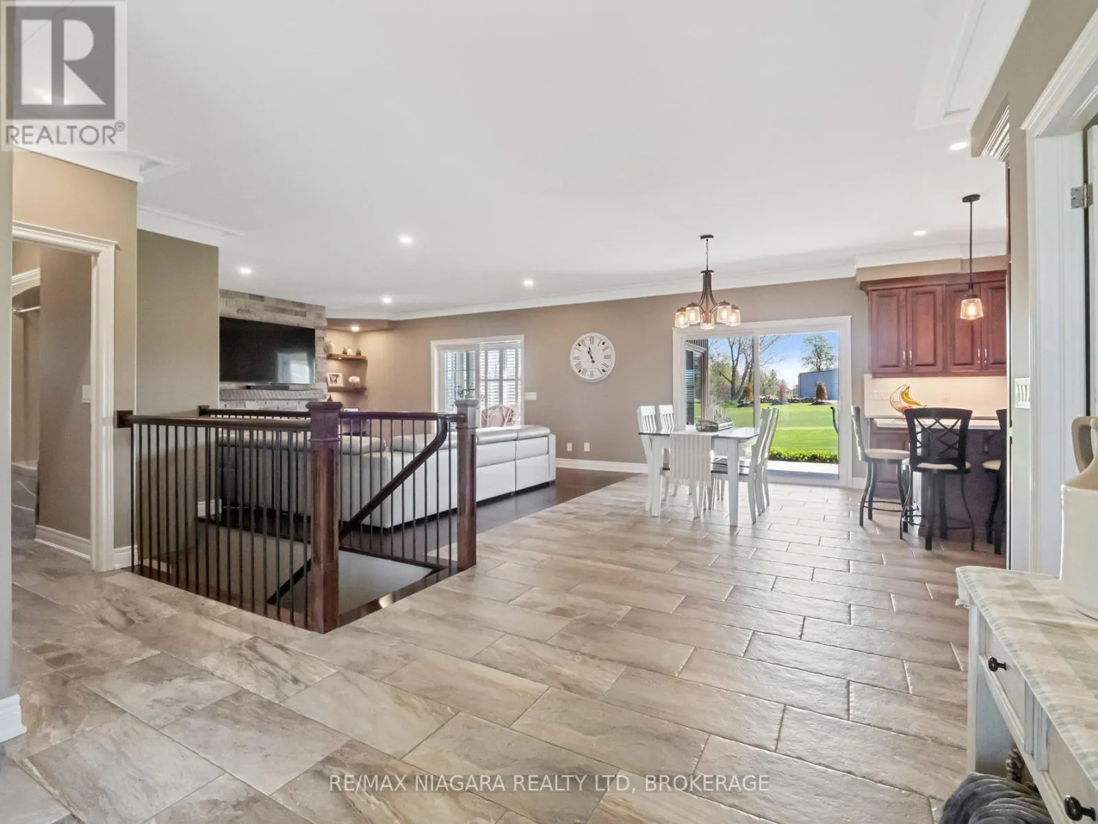 20227 YOUNGS ROAD S